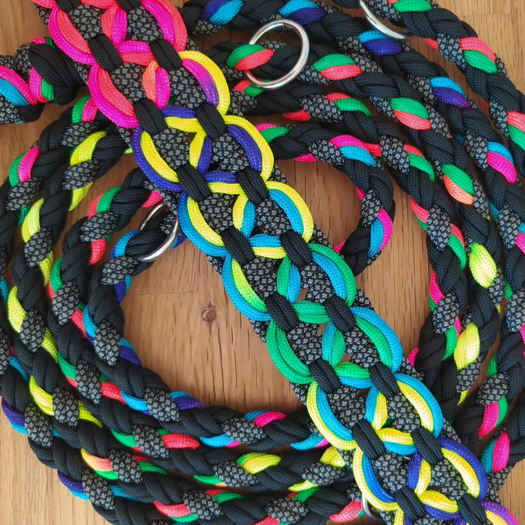 Paracord Halsband Big Wave - Farben: Regenbogen, Schwarz, Charcoal Diamonds