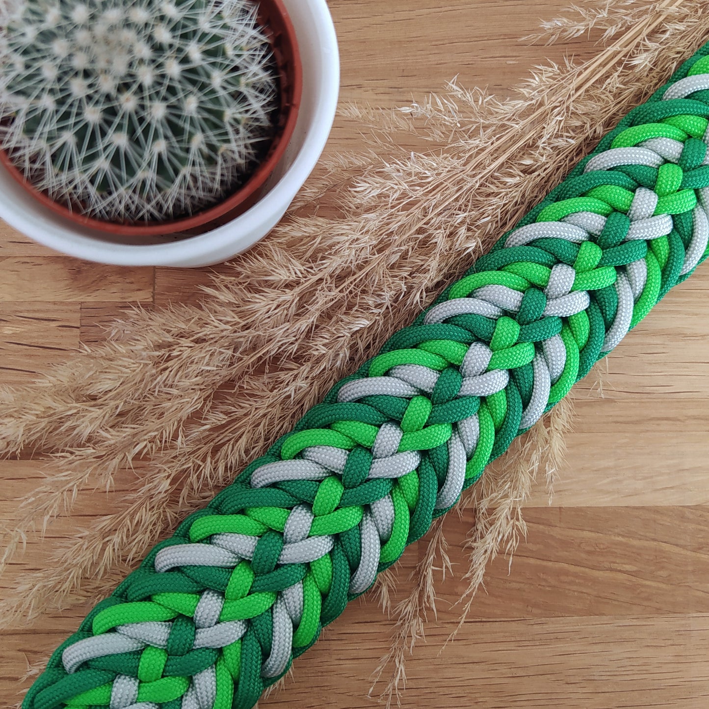 Paracord Halsband Fun - Farben: Kelly Green, Neon Green, Silvergrey