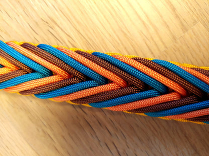 Paracord Halsband Arrow - Farben: Goldenrod, Fox Orange, Chocolate, Teal