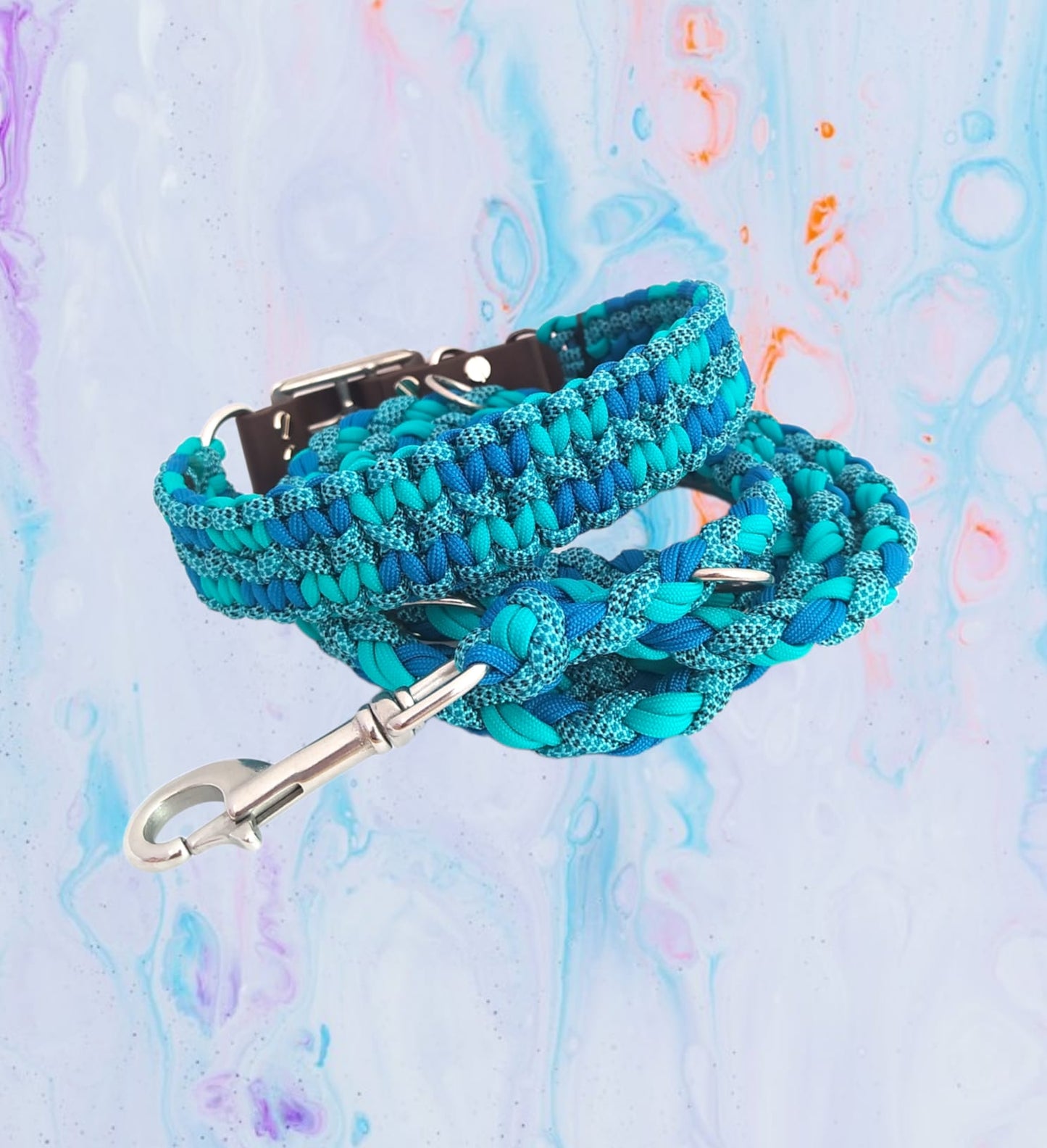 Paracord Halsband Zick Zack -  Farben: Bright Türkis, Caribbean Blue, Night Sky