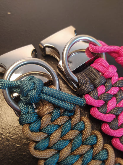 Paracord Halsband Knitted - Farben: Fuchsia & Anthrazit